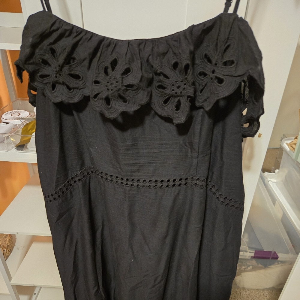 H&M Black Strapless Dress with Floral Detailing